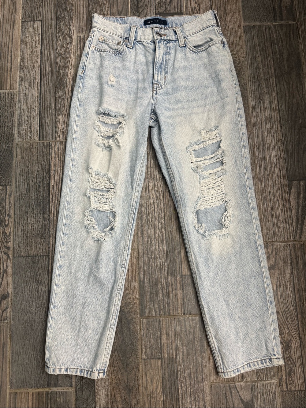 Aeropostale Light Blue Distressed mom Jeans